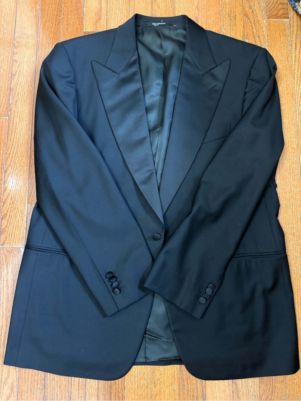 Ermenegildo Zegna Black Satin Peak Lapel Tuxedo Jacket
